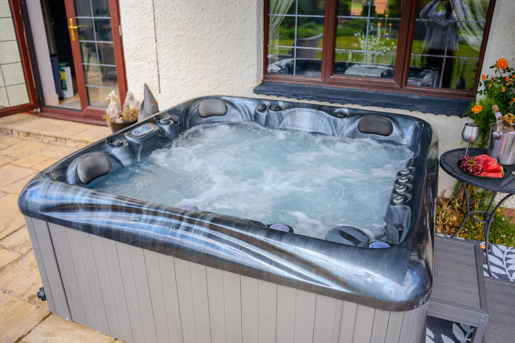 Private hot tub in the garden